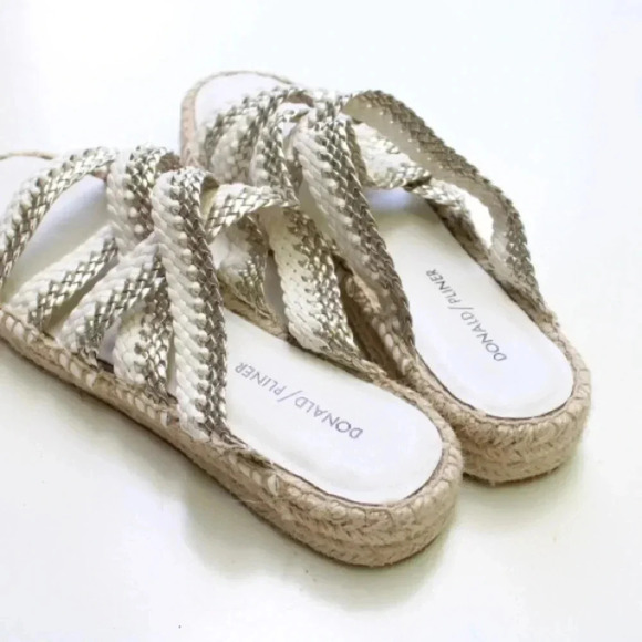 Donald Pliner sandals - Picture 11 of 11
